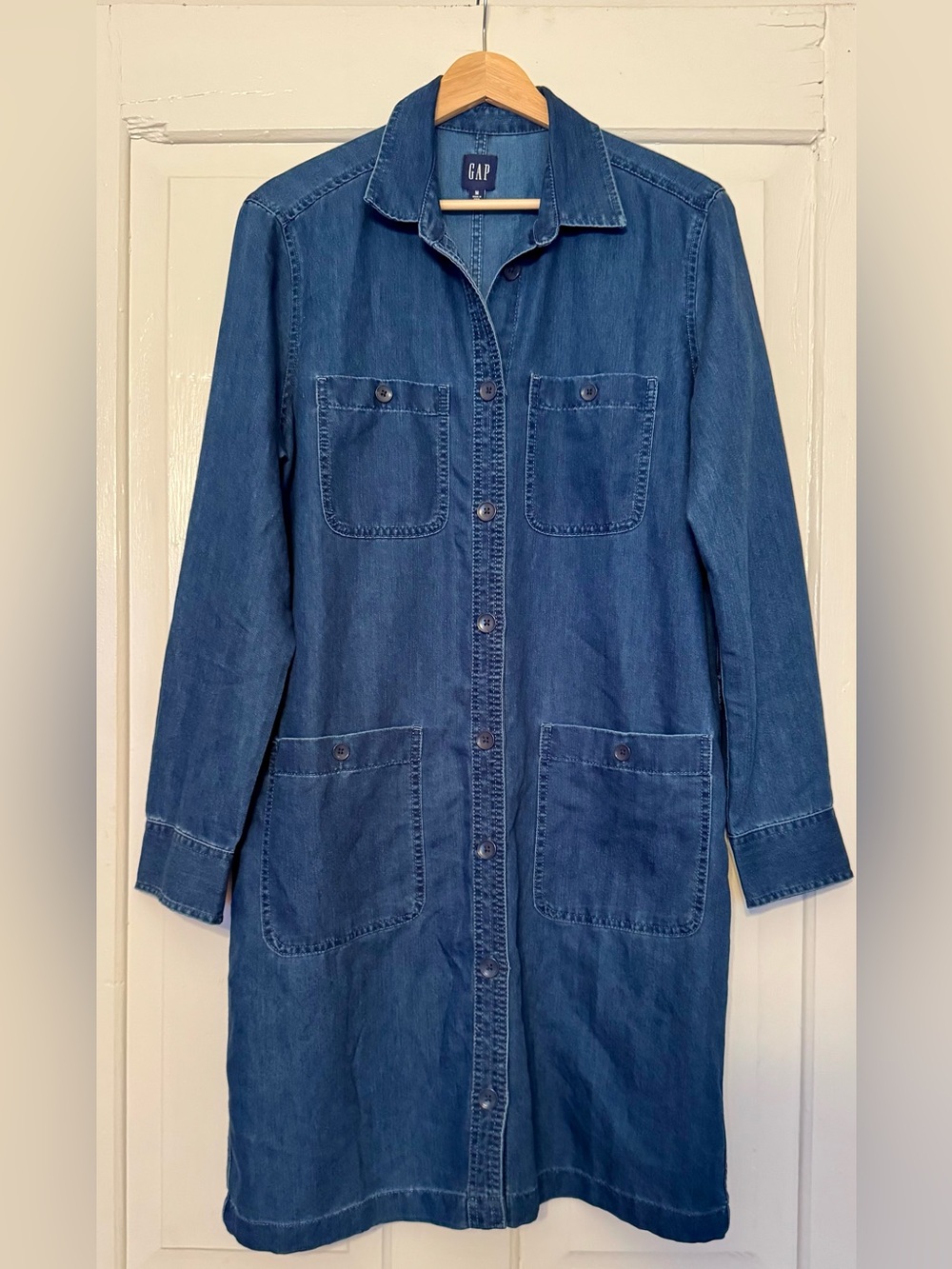 GAP Indigo Blue Long Sleeve Button Down Denim Shirt Jacket with Front Pockets